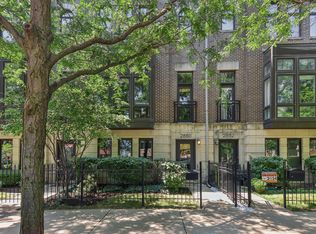 2850 N Paulina St #TOWNHOUSE, Chicago, IL 60657