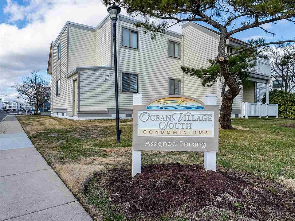 1st image of 126 S Inlet Dr #126