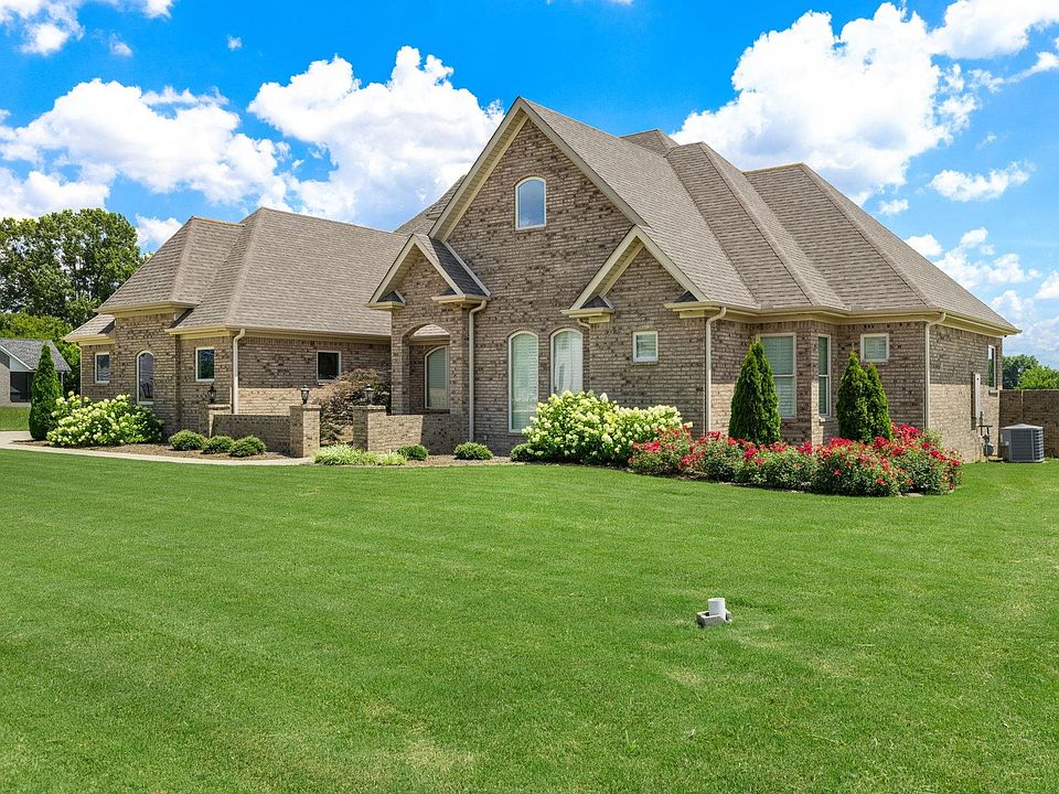 2nd image of 107 Barrington Ct