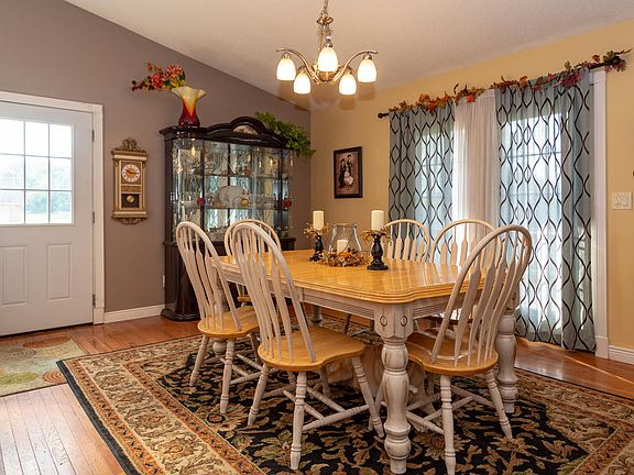 5th image of 27831 Mathews St