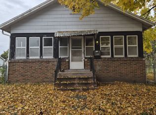 1138 E State St, Mason City, IA 50401