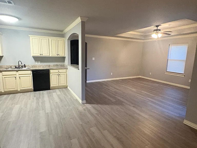 1103B Springhill Rd #B — Photo 4