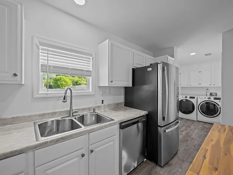 2634 Samuel Ct — Photo 3