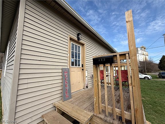 2nd image of 343 Stewart St
