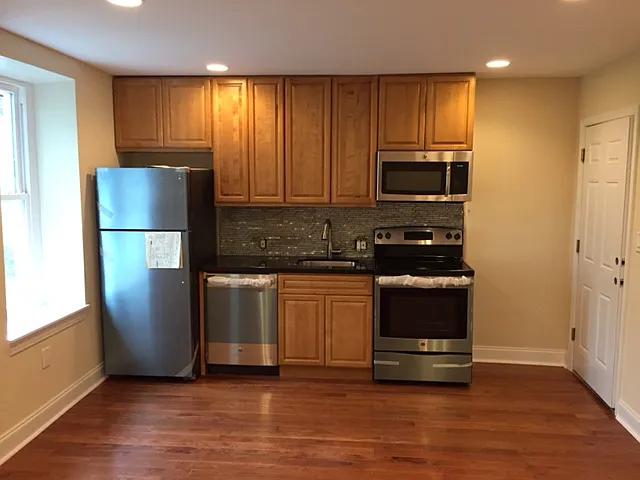 6066 Ridge Ave #3F — Photo 2