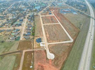 1104 Redbud Cir #3, Chickasha, OK 73018