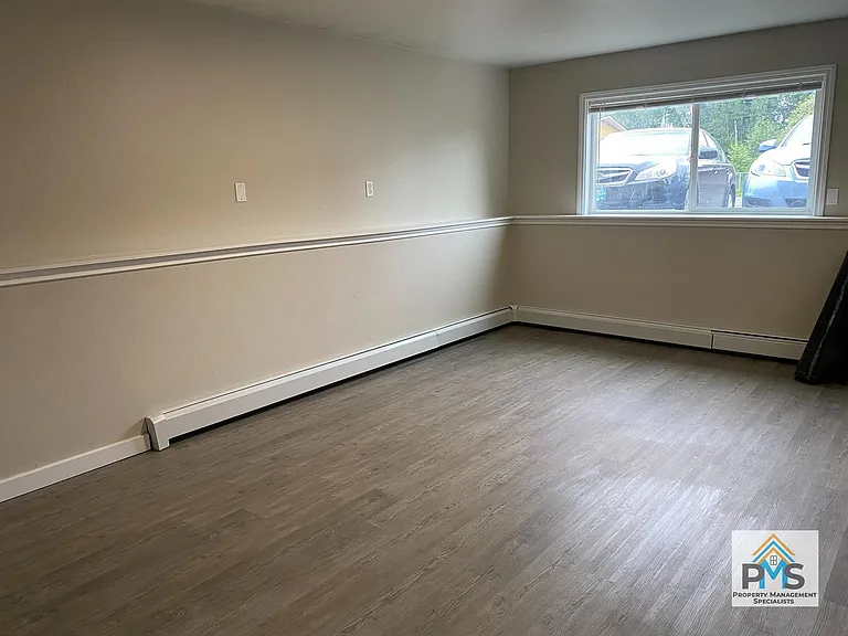 4516 E 8th Ave #1 — Photo 8