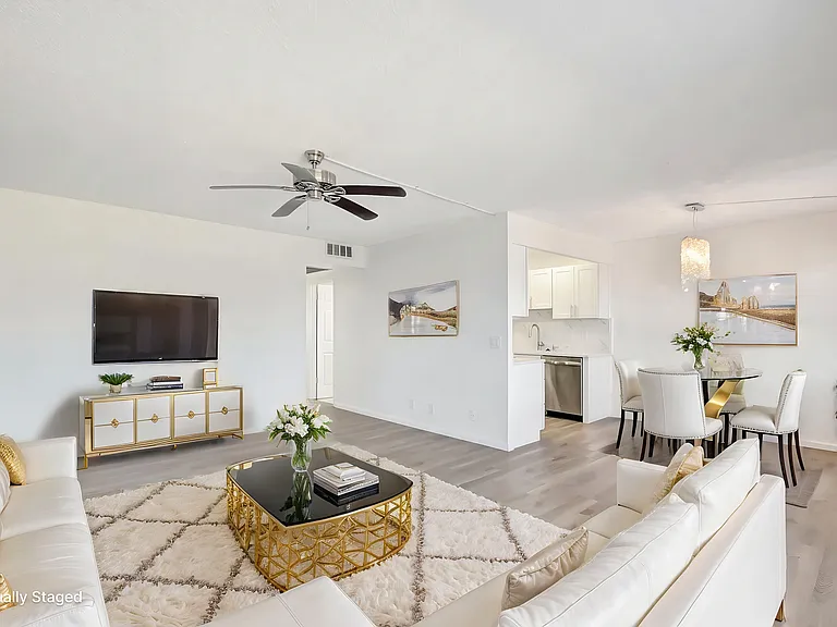 4015 Cornwall Dr #A — Photo 2