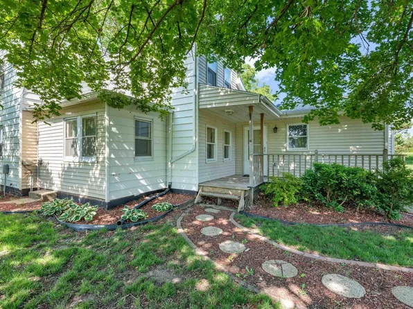 601 Mulberry St, Andover, IL 61233