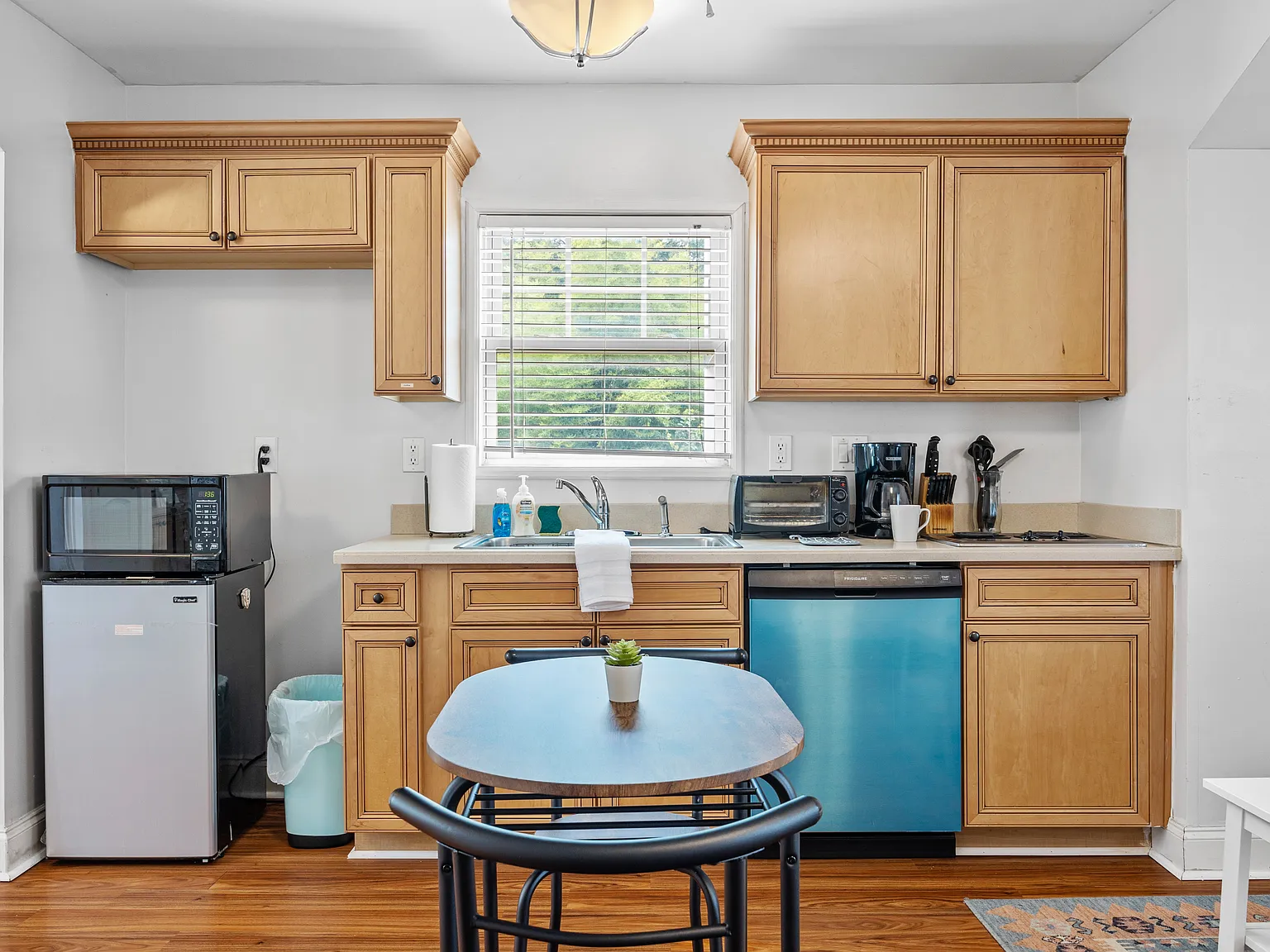 Studio, 400 sqft, $2,000 — Photo 3