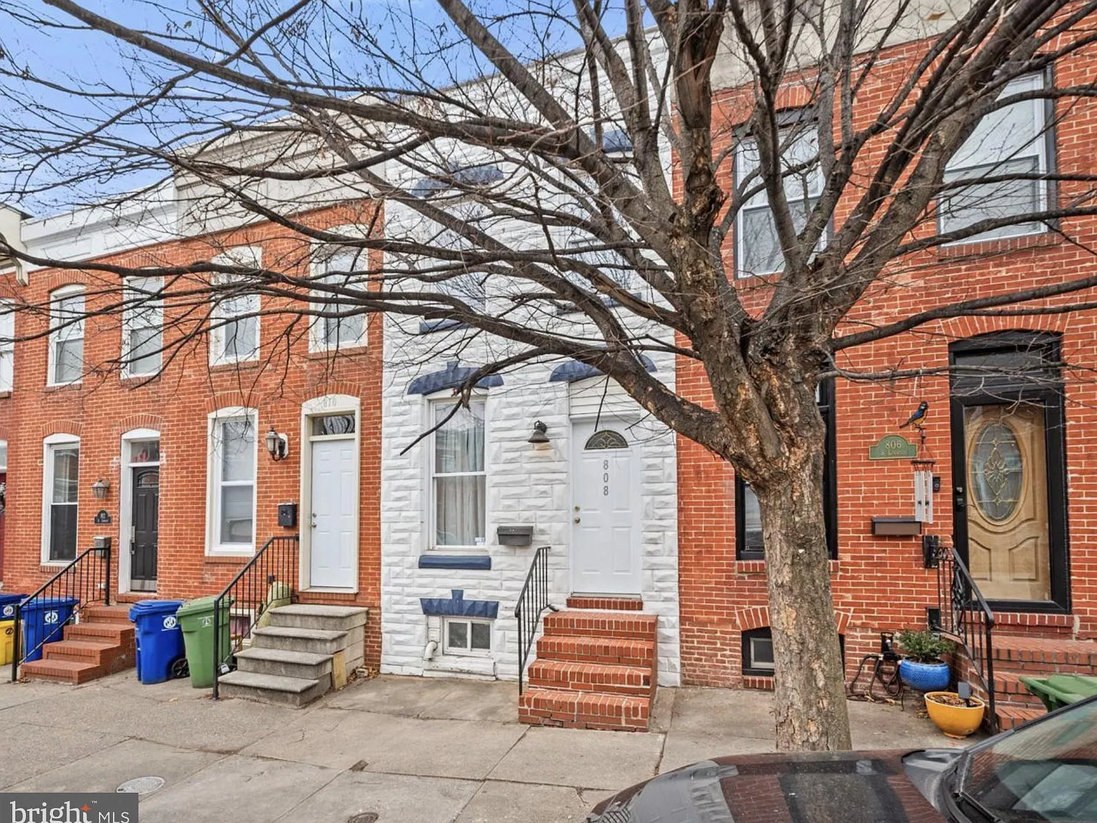 3 bed, 2.0 bath, 1900 sqft, $2,800 — Photo 1