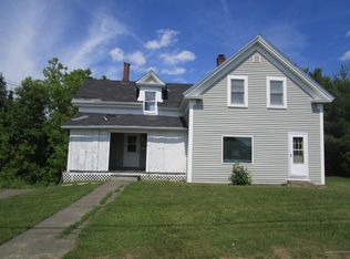 29 Fort Hill St, Fort Fairfield, ME 04742