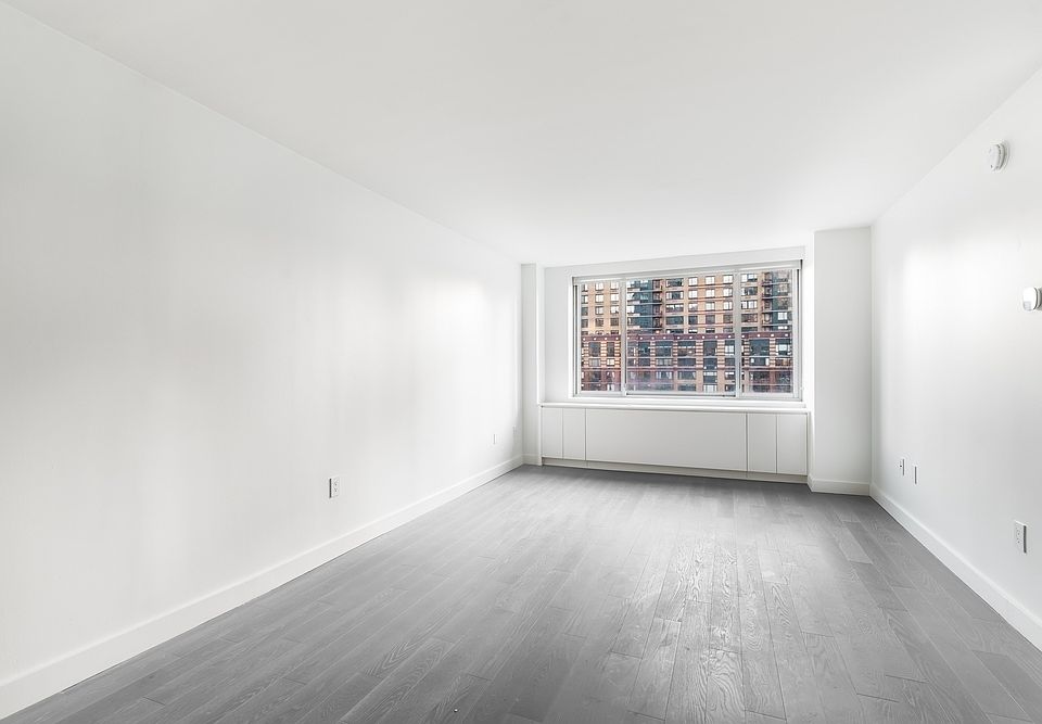 1st image of 101 W End Ave APT 4M