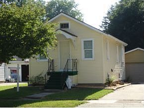2nd image of 514 Monmouth St