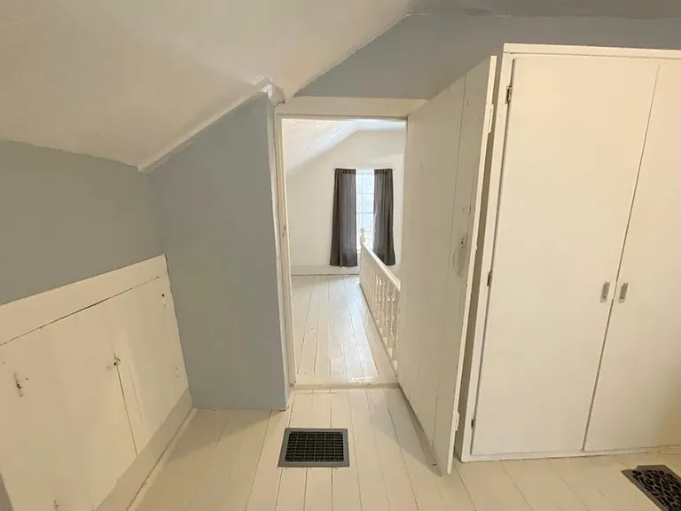 715 Spruce St — Photo 17
