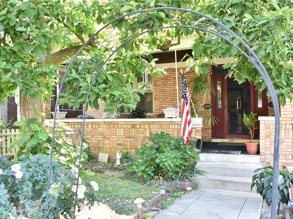 1821 Tonopah Ave, Pittsburgh, PA 15216
