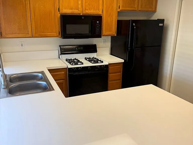 10026 Ashdale Ln — Photo 3