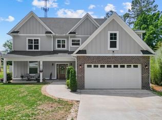 101 S Valley Ln, Greenville, SC 29611