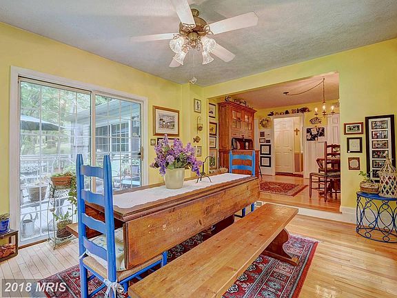 Sunny breakfast room