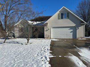 12464 Maxwell Rd, Carleton, MI 48117