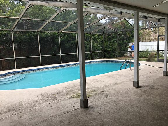 Screened Pool