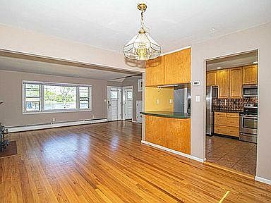 2nd image of 18126 Gormley Ave