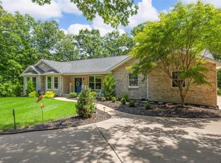 2 White Oak Ct, Defiance, MO 63341