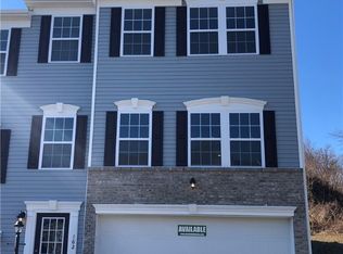 162 Lockheed Dr, Coraopolis, PA 15108