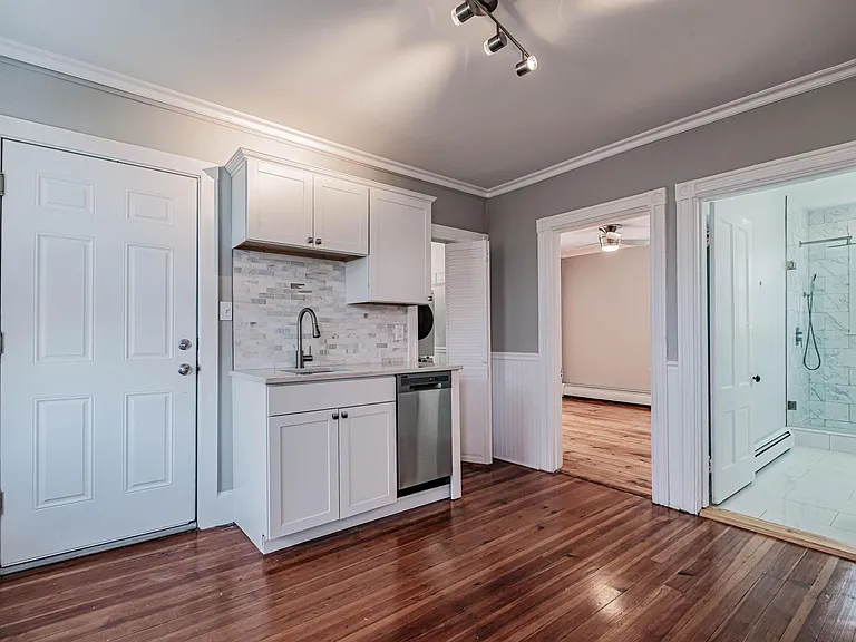 38 Brackett St #1 — Photo 8