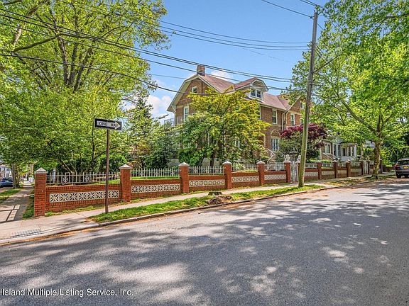4th image of 146 Major Ave