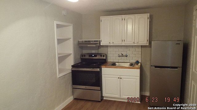 2nd image of 226 Belmont #D