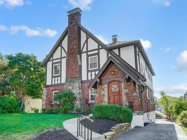 1346 Herlin Pl, Cincinnati, OH 45208