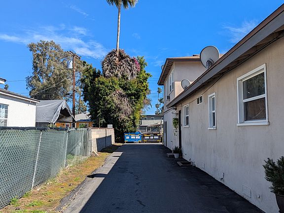 4th image of 6240 Lemona Ave