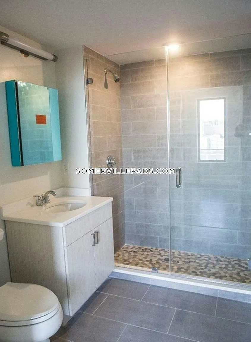 2 bed, 9999 sqft, $3,400 — Photo 3