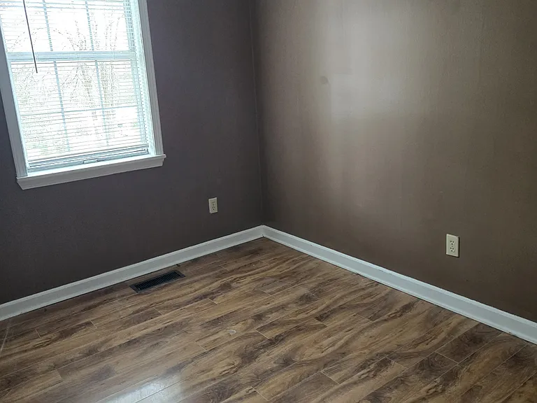 228 Brackett Ridge Rd #L — Photo 10