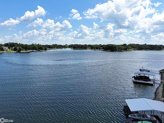 3rd image of 1256 Wood Rdg