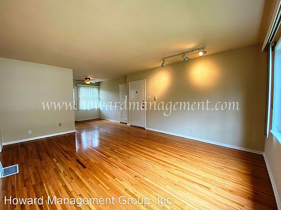 5th image of 2704 Montana Ave #A