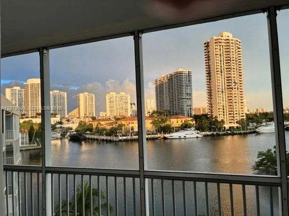 2980 Point East Dr APT D608, Aventura, FL 33160