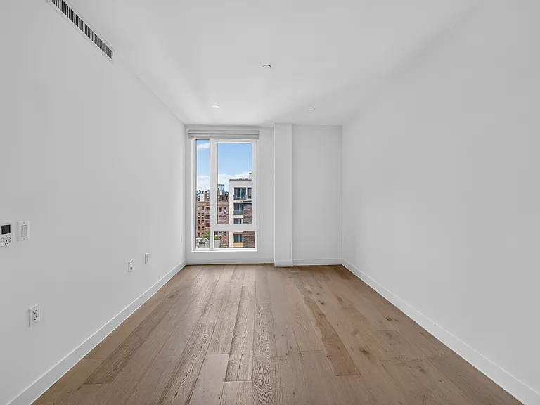 148-33 90th Ave #701 — Photo 17