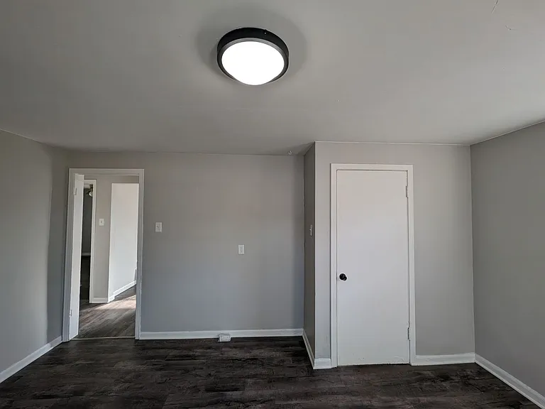 1329 N Johnson St — Photo 6