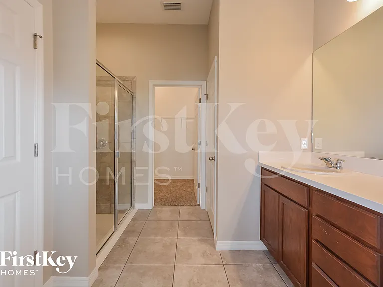 824 Grand Hilltop Dr — Photo 9