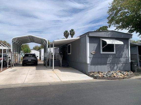 3rd image of 3901 Lake Rd Space 135