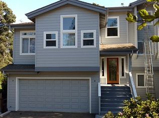 1415 Berwick Dr, Cambria, CA 93428