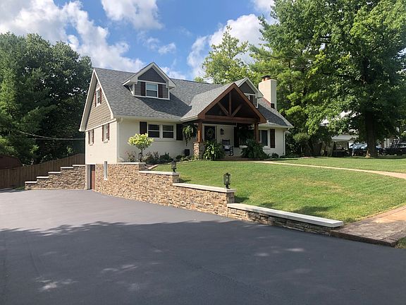 3rd image of 65 Orchard Ln
