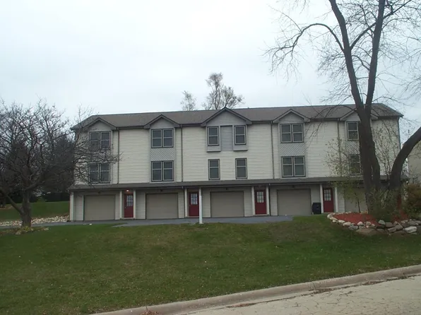 1832 Bright View Dr, Loves Park, IL 61111