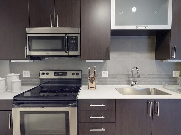 The Logan Apartments — Photo 6