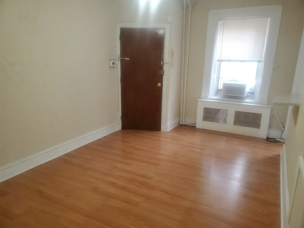 Building Photo - 254 S 16th St #3A