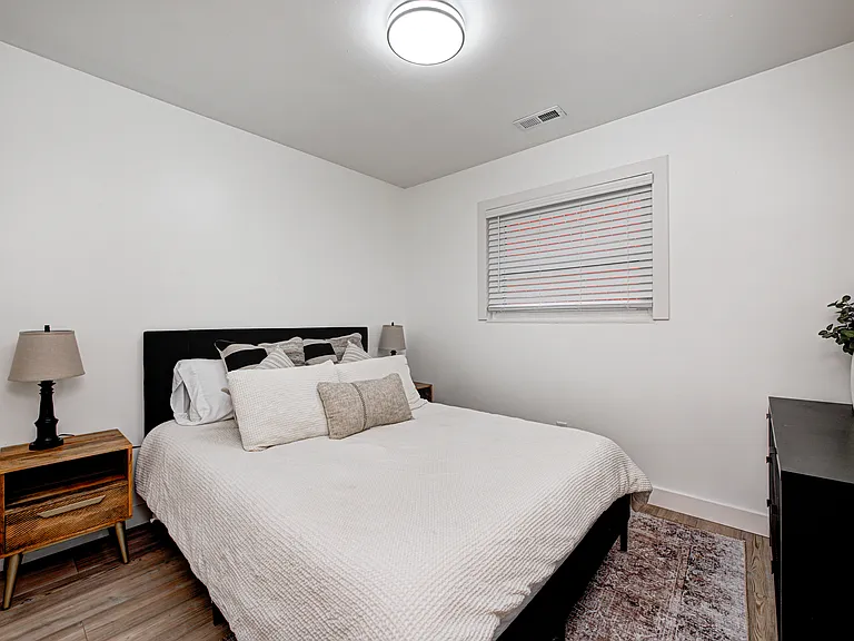 1015 S Randolph St — Photo 16