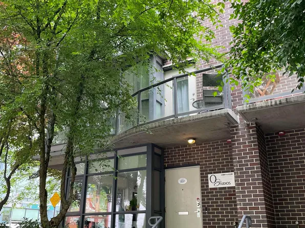 891 Helmcken St, Vancouver, BC V6Z 1B1