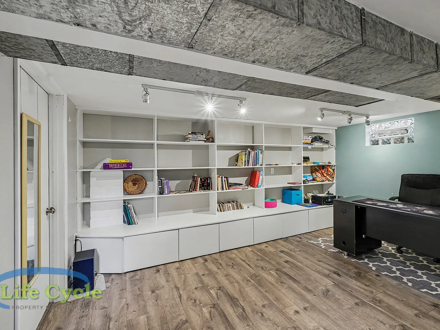 2052 Collingwood Avenue Southwest - 1 — Photo 2
